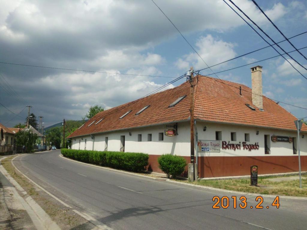 Benyei Fogado Panzio Es Etterem Bed & Breakfast Erdőbénye Exterior foto
